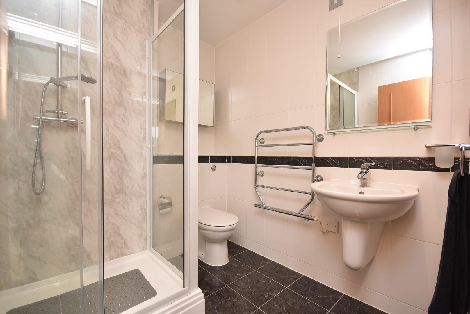 99 Capri House, Lynton Court, Chandlery Way, Cardiff, CF10 5NG